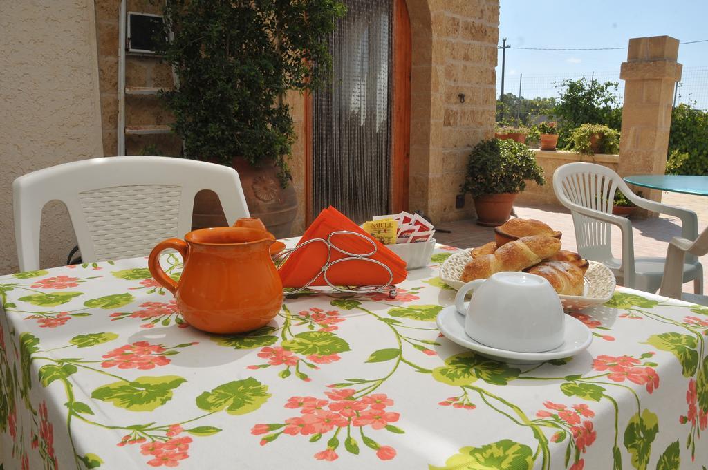 Stella Dei Campi Guest House Sternatia Екстериор снимка