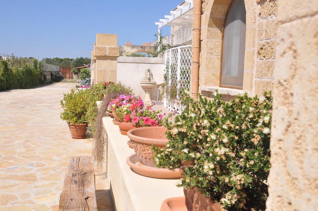 Stella Dei Campi Guest House Sternatia Екстериор снимка