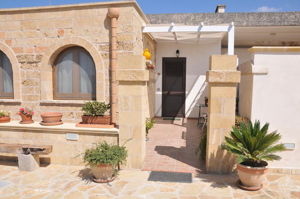 Stella Dei Campi Guest House Sternatia Екстериор снимка
